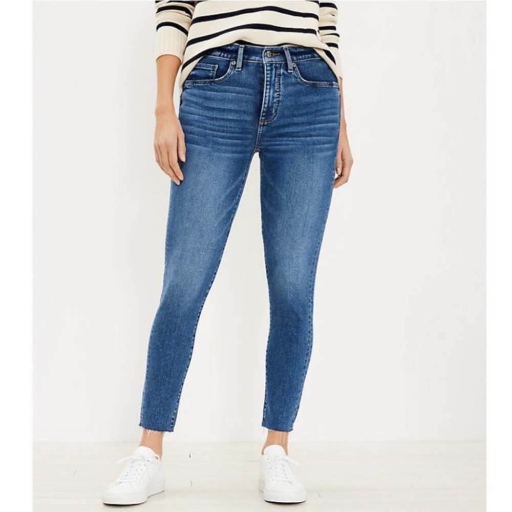 Loft Curvy Skinny Crop Raw Hem Medium Wash Jeans
